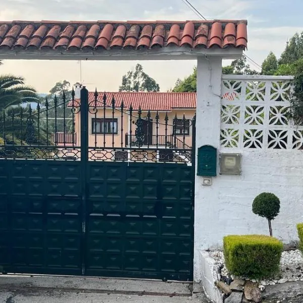 Casa Camiño do Eume，位于拉科鲁尼亚的酒店