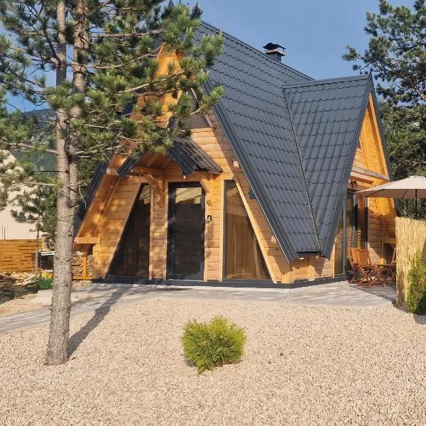 LandHaus Tri Vikendice - Idiličan boravak u prirodi Blidinja，位于Risovac的酒店