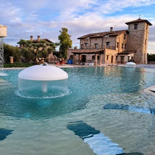 Casale Madonna Grande Wine Resort，位于坎波马里诺的酒店