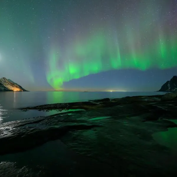 Northern Light Hotell/Camp Steinfjord，位于Berg的酒店