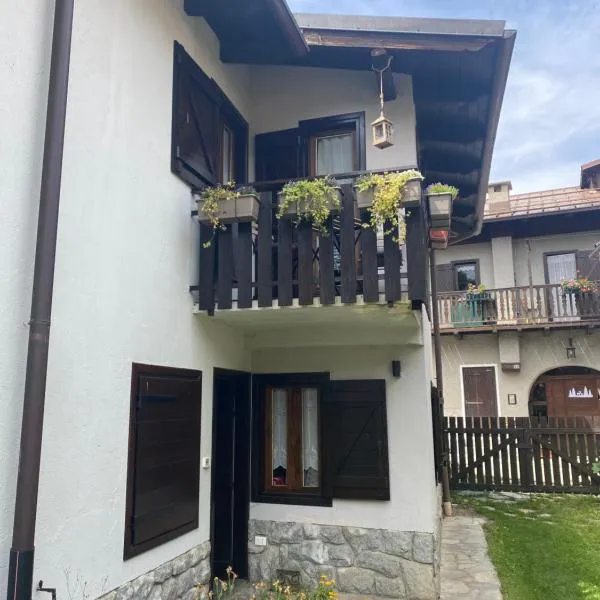 Les Arnauds，位于巴多尼奇亚的酒店