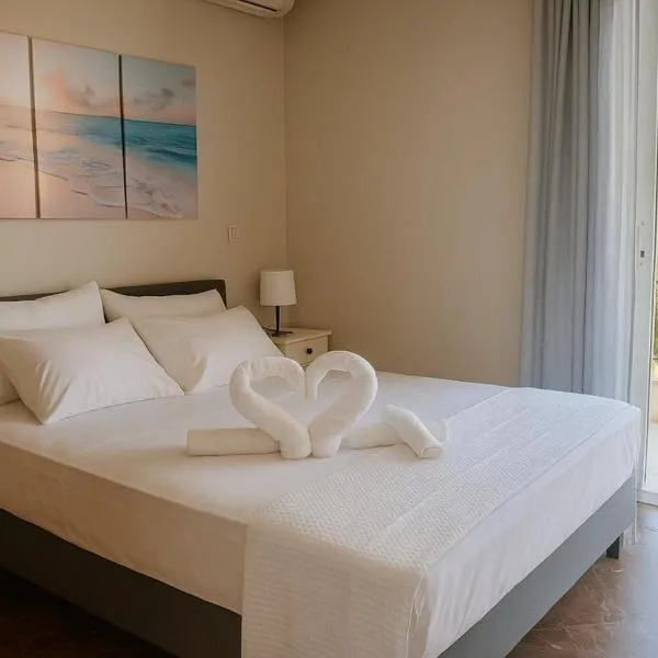 Bright & comfortable apartment for a pleasant stay!，位于瓦里的酒店
