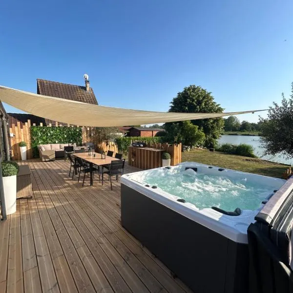 SPA et SAUNA de la presle，位于Saint-Georges-sur-Arnon的酒店