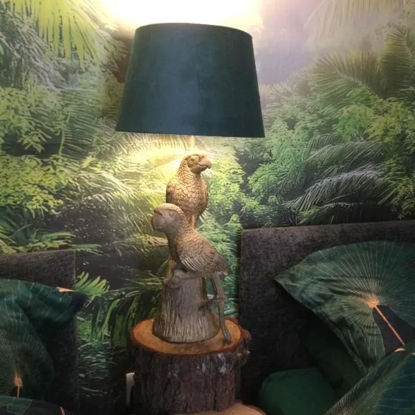 Jungle Lodge，位于拉斯廷顿的酒店