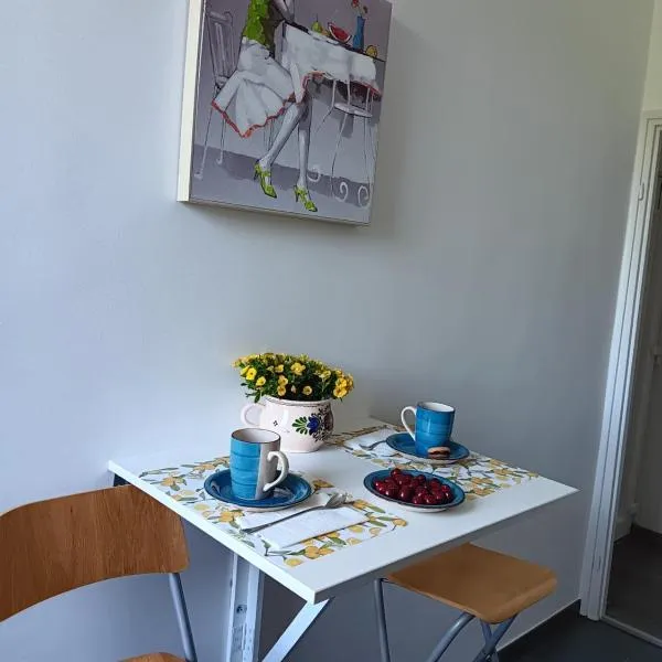 Familienfreundliches Apartment in Tiszafüred，位于蒂萨菲赖德的酒店