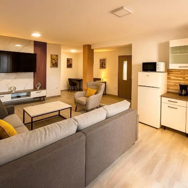 A&A Apartments，位于拉法洛维奇的酒店