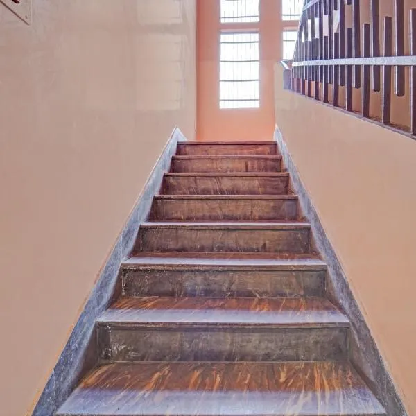 Hotel O Darsh Residency，位于Kenduadīh的酒店