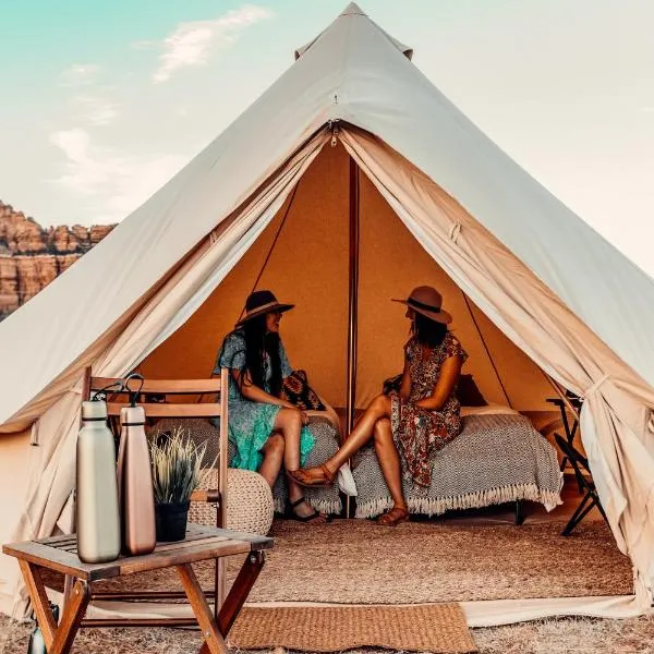Starlight Glamping Grand Canyon，位于瓦莱的酒店