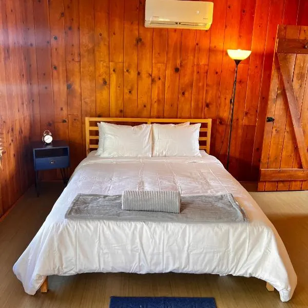 Joshua Tree Ranch House Motel - Downtown - Room #3，位于约书亚树的酒店