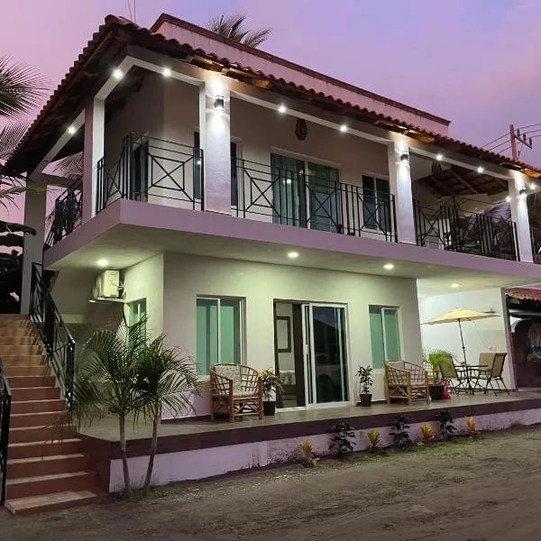 Bungalows Garza Blanca a Pie de Playa，位于圣布拉斯的酒店