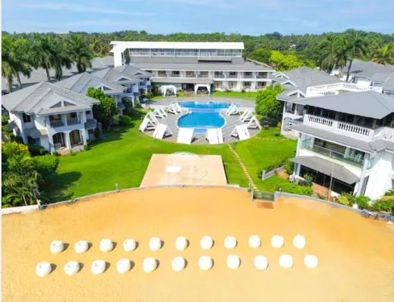 Regenta Baywatch Resort, Goa，位于科尔瓦的酒店