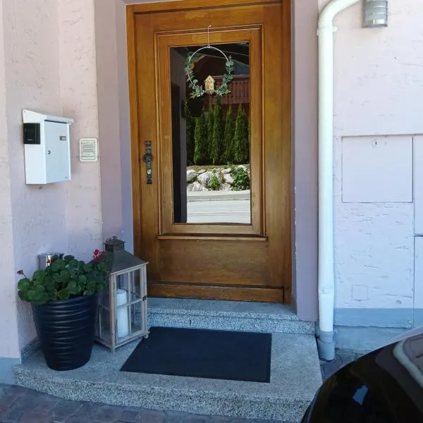 Mani‘s Appartements，位于拉德施塔特的酒店