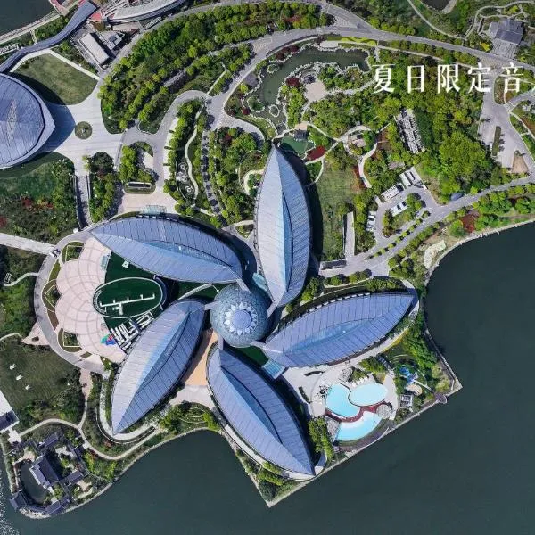 上海滴水湖洲际酒店，位于南汇的酒店