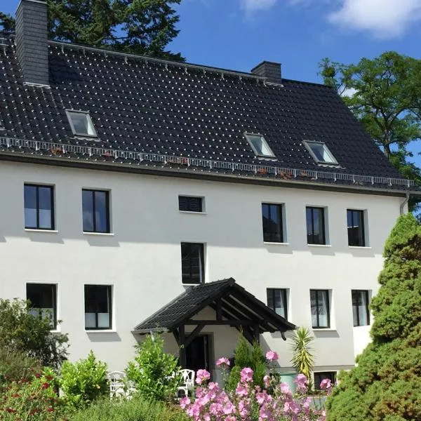 Haus am Röblinsee - Ferienwohnungen in Fürstenberg，位于菲尔斯滕贝格的酒店