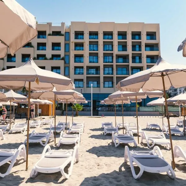Aks Hotel，位于都拉斯的酒店
