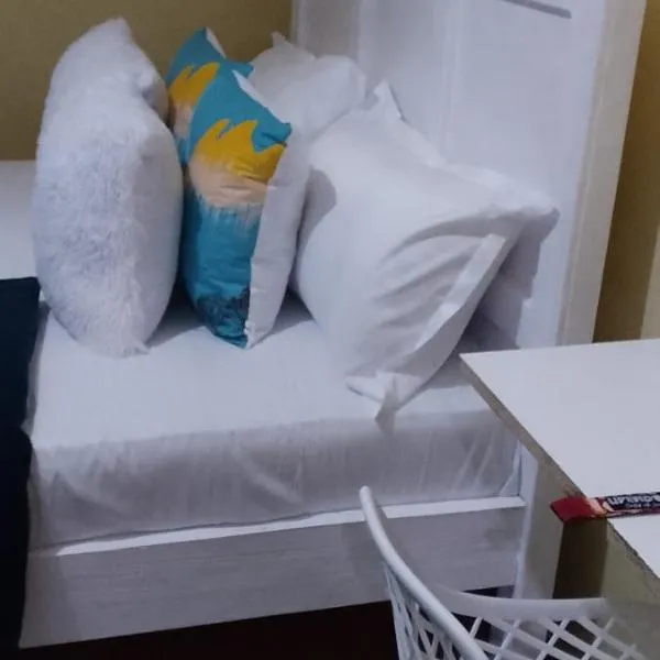 Khalisee homes studio apartment 3，位于Voi的酒店