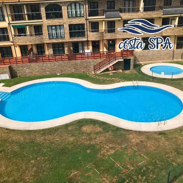 Costa SPA Terraza de lujo - Playa las Catedrales，位于San Miguel de Reinante的酒店