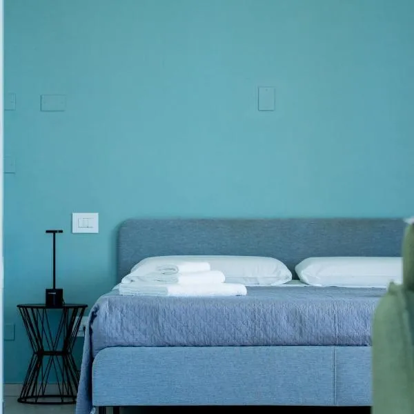 Villa Mediterranea Apartments - Seaview, Pool & Garden，位于巴里的酒店