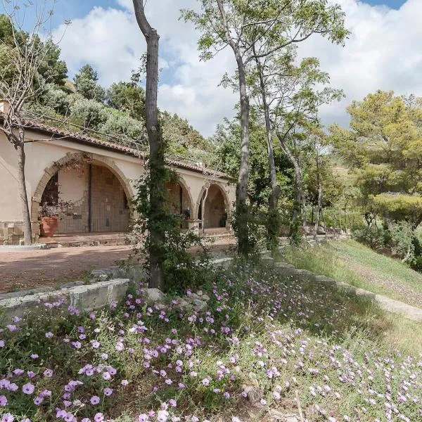 Villa Afrodite，位于蒙德拉戈内的酒店