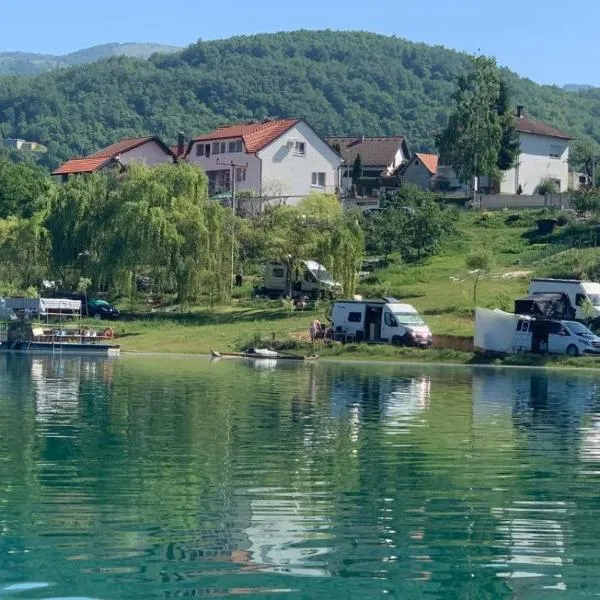 Kamp Markešić，位于Šćit的酒店