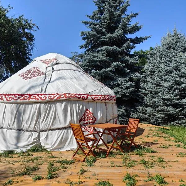 70 Years Old Yurt Experience Almaty，位于阿拉木图的酒店
