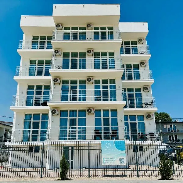 Milos Hotel，位于扎托卡的酒店