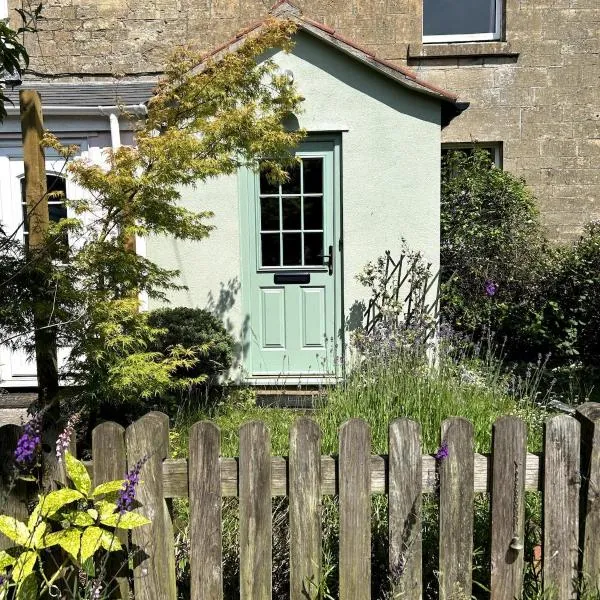 Mi Casa, Su casa for the summer!，位于卡梅尔顿的酒店