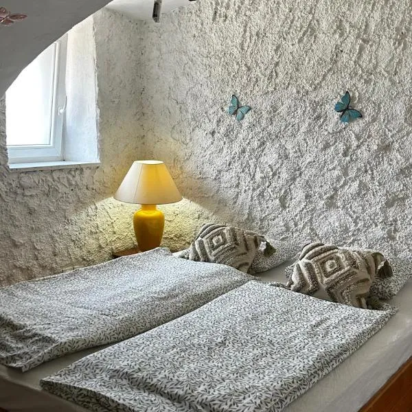 Nomads Glamp，位于布莱德的酒店