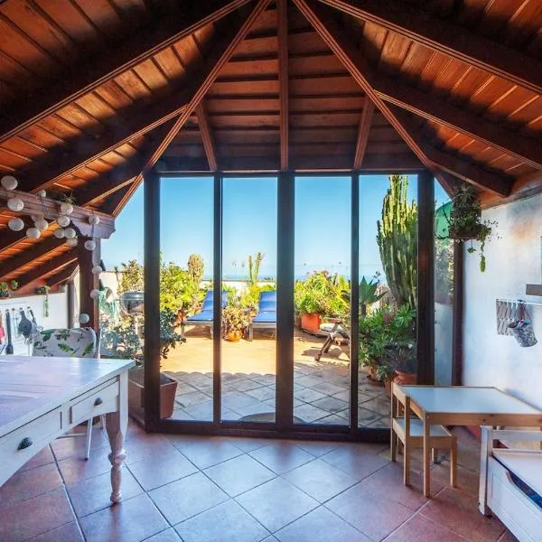 Casa Papaya 1, La Palma，位于上布雷尼亚的酒店