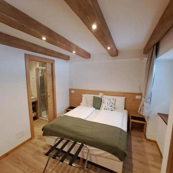 B&B A Ceda Toa，位于圣皮耶特罗迪卡多雷的酒店