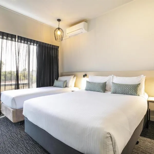 Nightcap at Excelsior Hotel，位于墨尔本的酒店