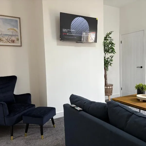 ResiLets - NEW 3 Bed Apt, Sleeps 5, Town Centre, Ideal for contractors, holidaymakers, Professional Short Stay，位于Blyth的酒店