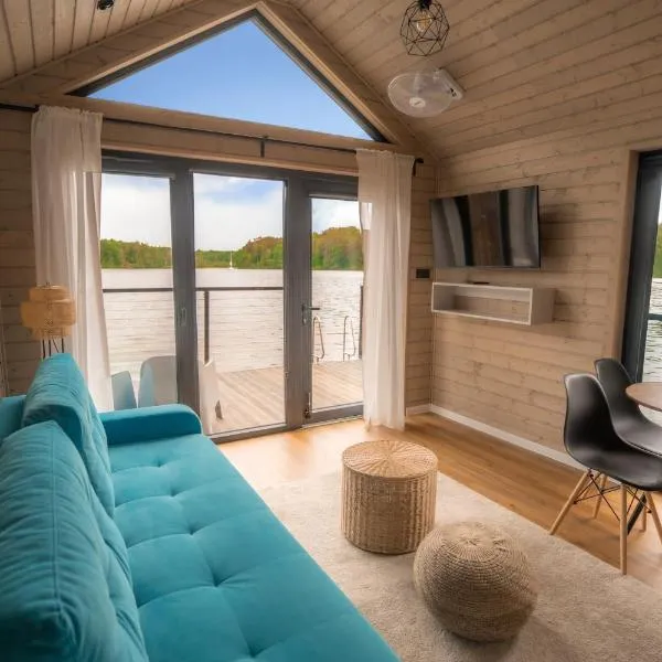 Ruciane Park - Mazury resort & spa，位于鲁恰内尼达的酒店