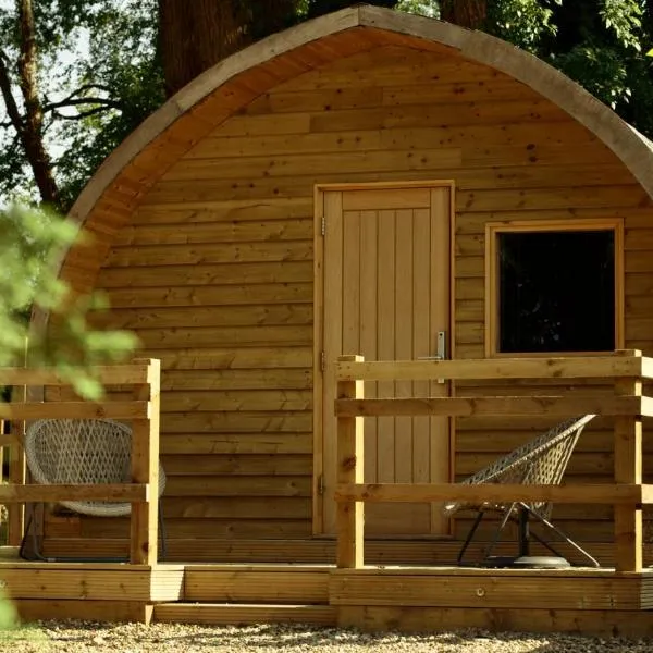 Birdie Glamping Pod，位于Great Totham的酒店
