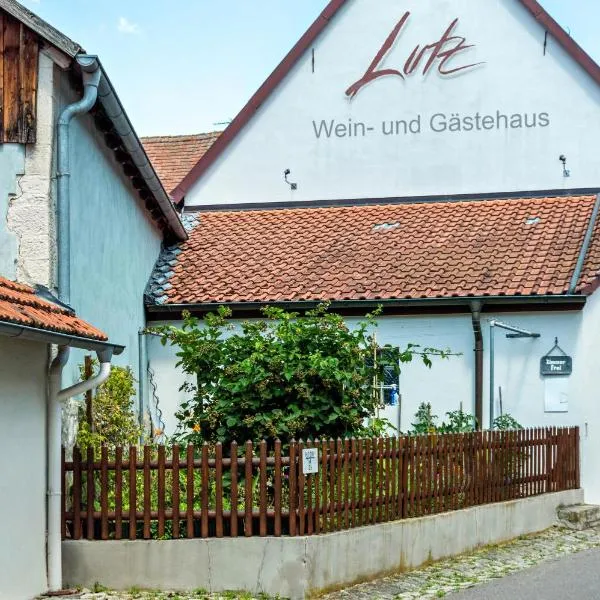 Wein- und Gästehaus Lutz，位于伊普霍芬的酒店