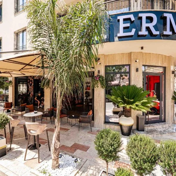 Ermes Luxury Hotel，位于都拉斯的酒店