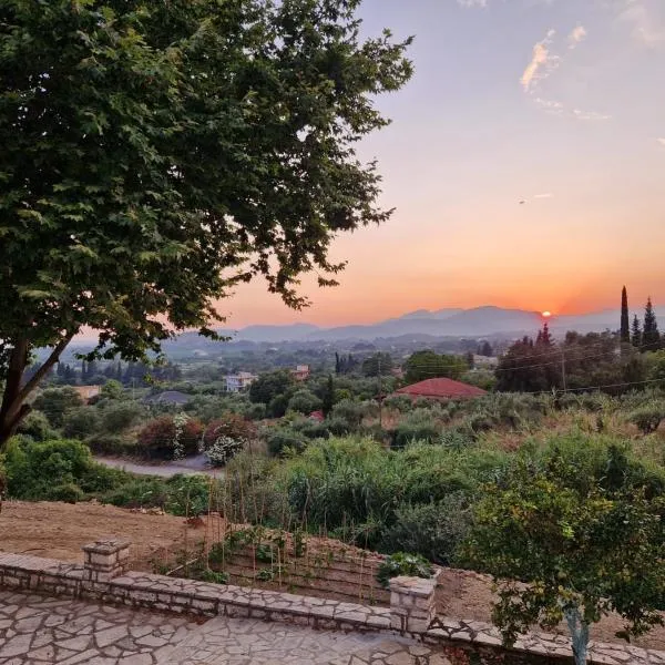 Skoza farm house，位于Nárkissos的酒店