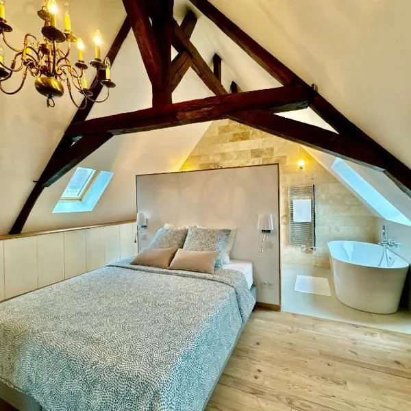 Le Loft - By BEST KEYS - Prestige - Vue Cathédrale - Poutres Apparentes - Baignoire Îlot - Centre Ville - Smart TV - Machine à Café Nespresso - WiFi Illimité - Check-in Autonome，位于桑斯的酒店