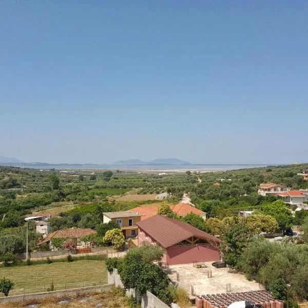 Villa Agim,Hena,位于伏罗拉的酒店
