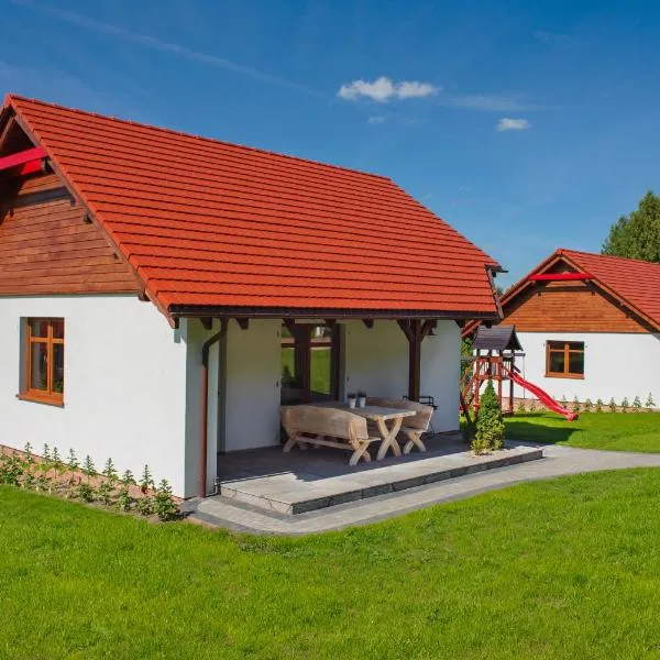 Malinowe Wzgórze domki 60 m2 z balią na wyłączność - płatna，位于Krzeszna的酒店