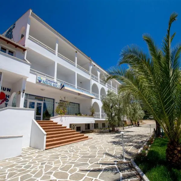 Astris Sun Hotel，位于Thymonia Beach的酒店