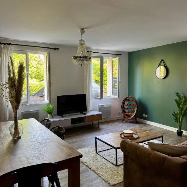 Maison Cosy au pied des vignes，位于Lussac的酒店