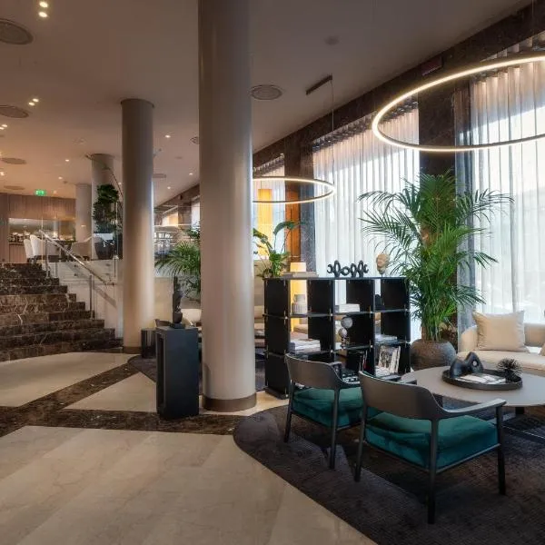 米兰皇冠广场酒店，位于米兰的酒店