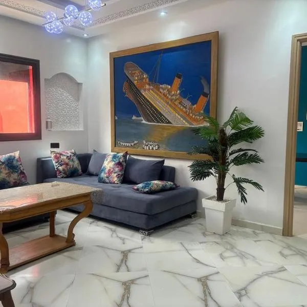 Appartement near the airport，位于Deroua的酒店