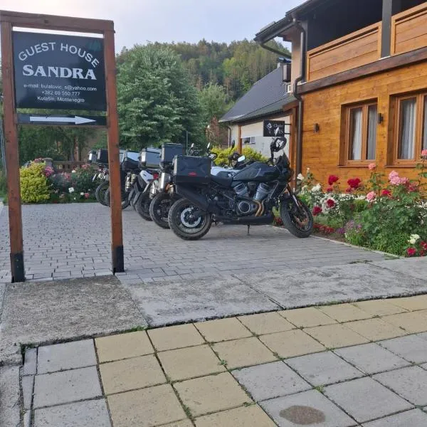 桑德拉旅馆，位于科拉欣的酒店
