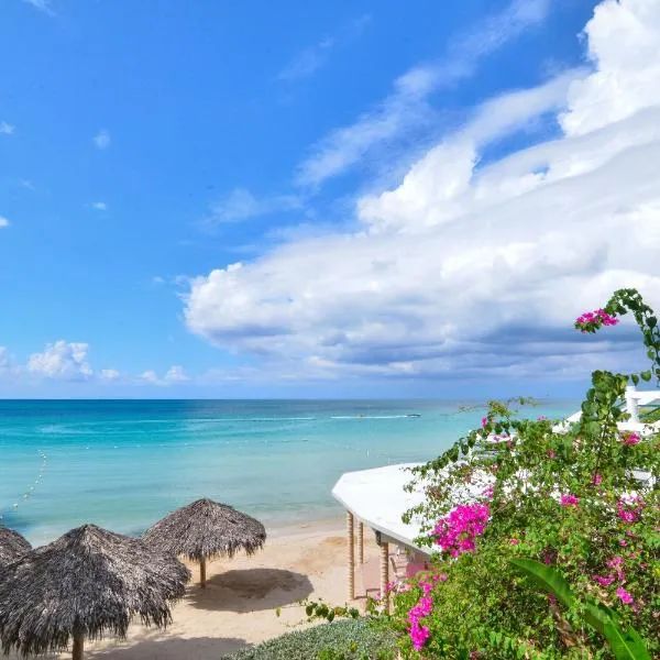 Beach House Condos, Negril，位于March Town的酒店