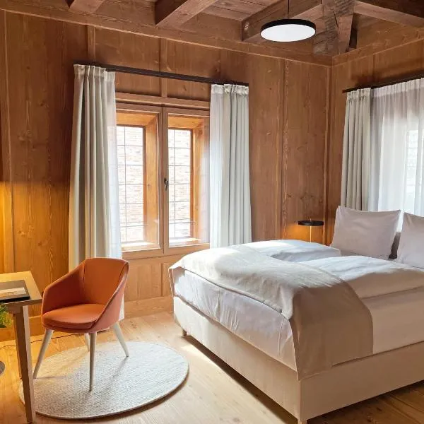 Hotel Krone Oettingen，位于Oettingen in Bayern的酒店