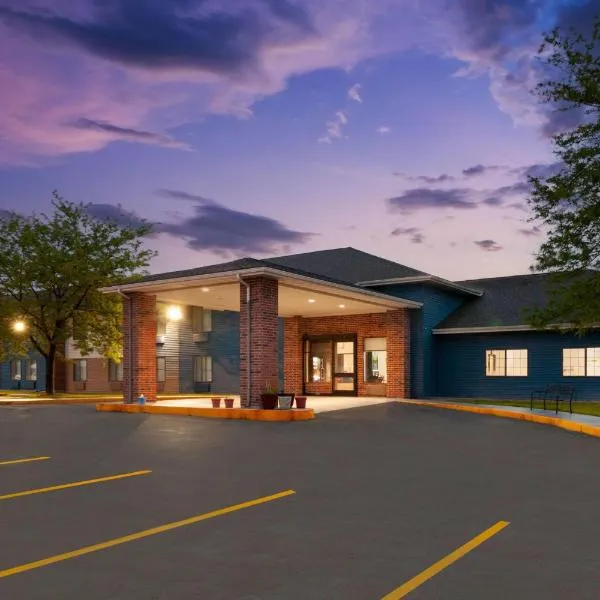 AmericInn by Wyndham Reedsburg，位于Reedsburg的酒店