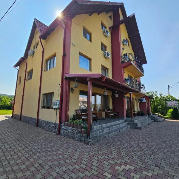 Casa Leu，位于阿尔杰什河畔库尔泰亚的酒店
