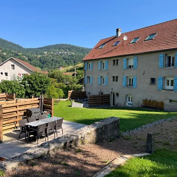 Gîte Au Creux Du Moulin，位于比桑的酒店